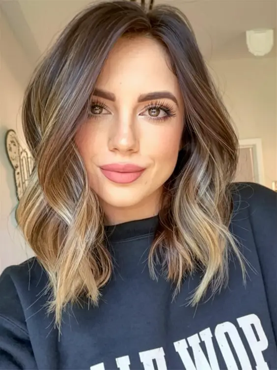 Embrace Spring Highlights for Brunettes 2025: Bold and Elegant Trends