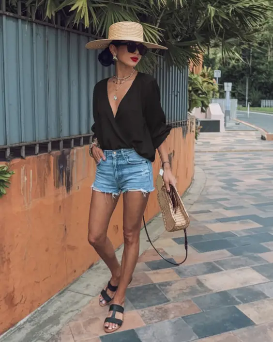 Cute Vacation Outfits Ideas 2025: Stylish Looks for Every Destination