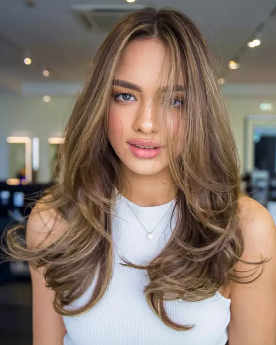 Transform Your Look: Spring Light Hair Color Ideas 2025