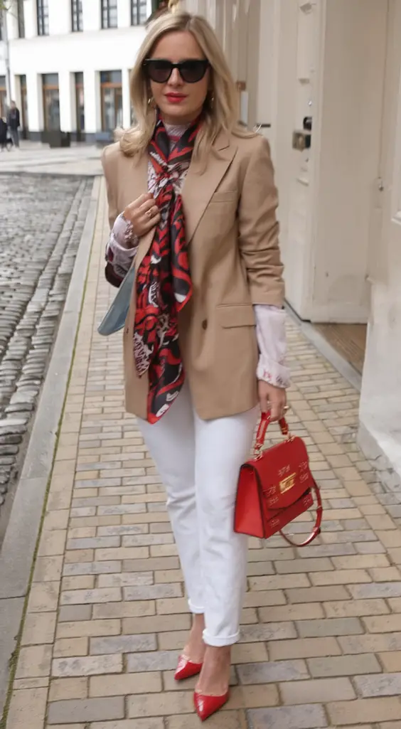 Spring Outfits 2025: Casual Chic Ideas for Women Over 40